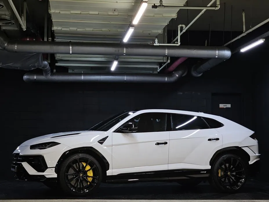 Lamborghini Urus 2023 из KR, фото 3
