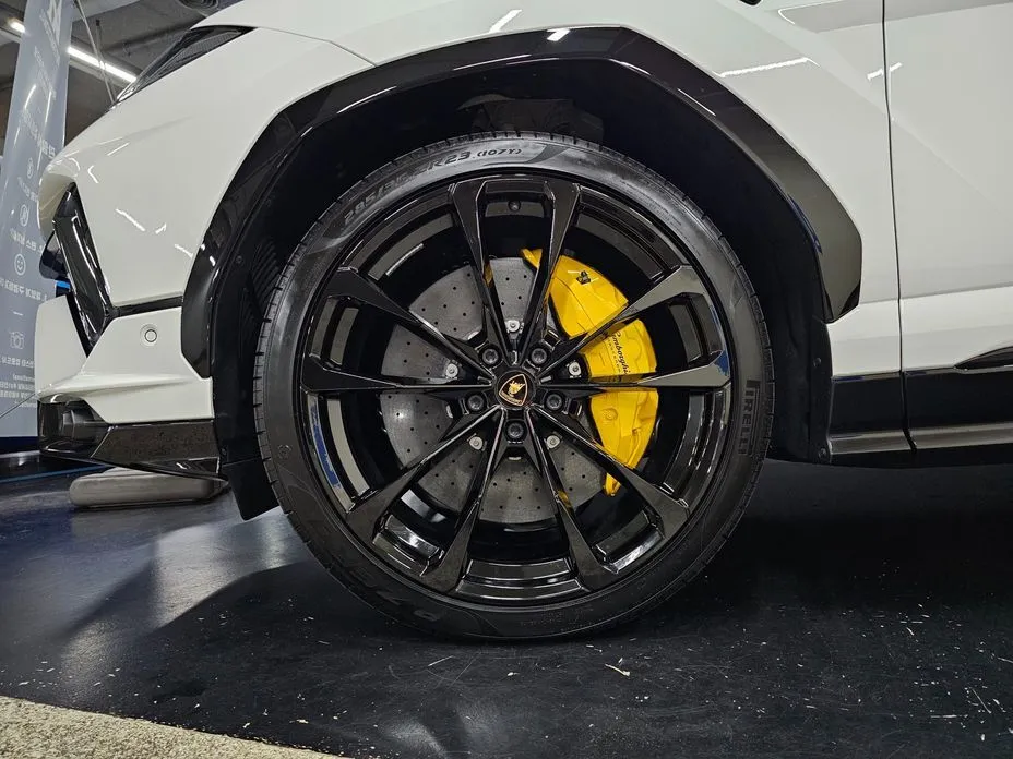 Lamborghini Urus 2023 из KR, фото 10