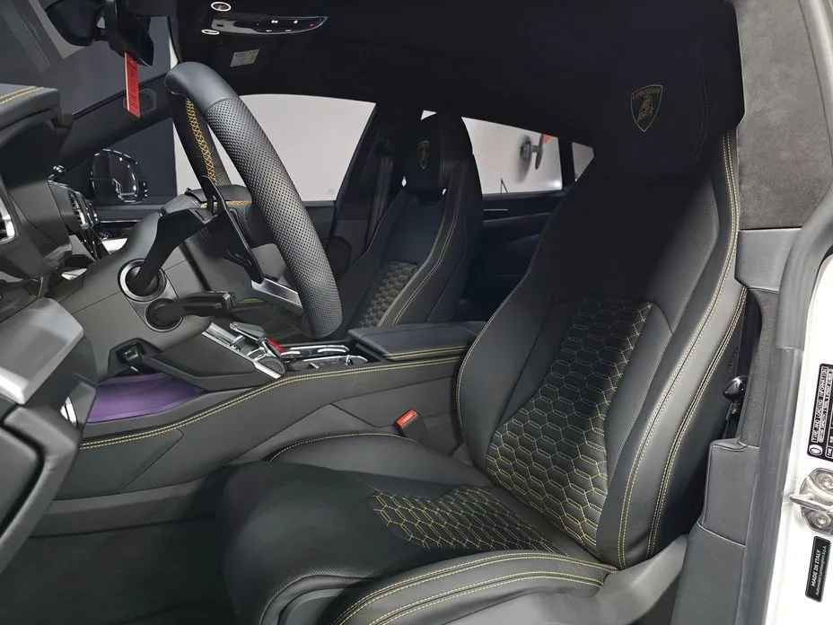 Lamborghini Urus 2023 из KR, фото 6