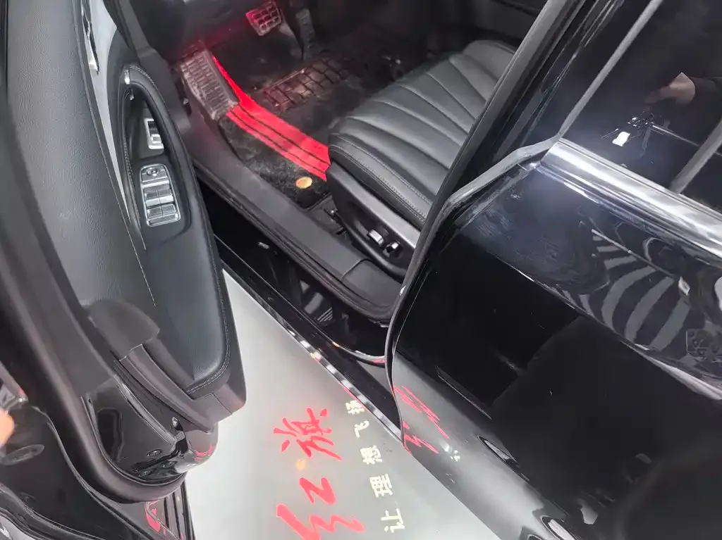 Hongqi H5 — фото 2