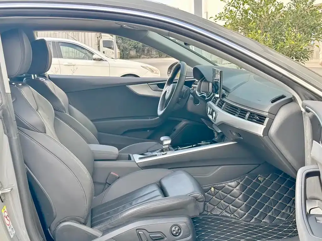 Audi A5 (Import) — фото 2