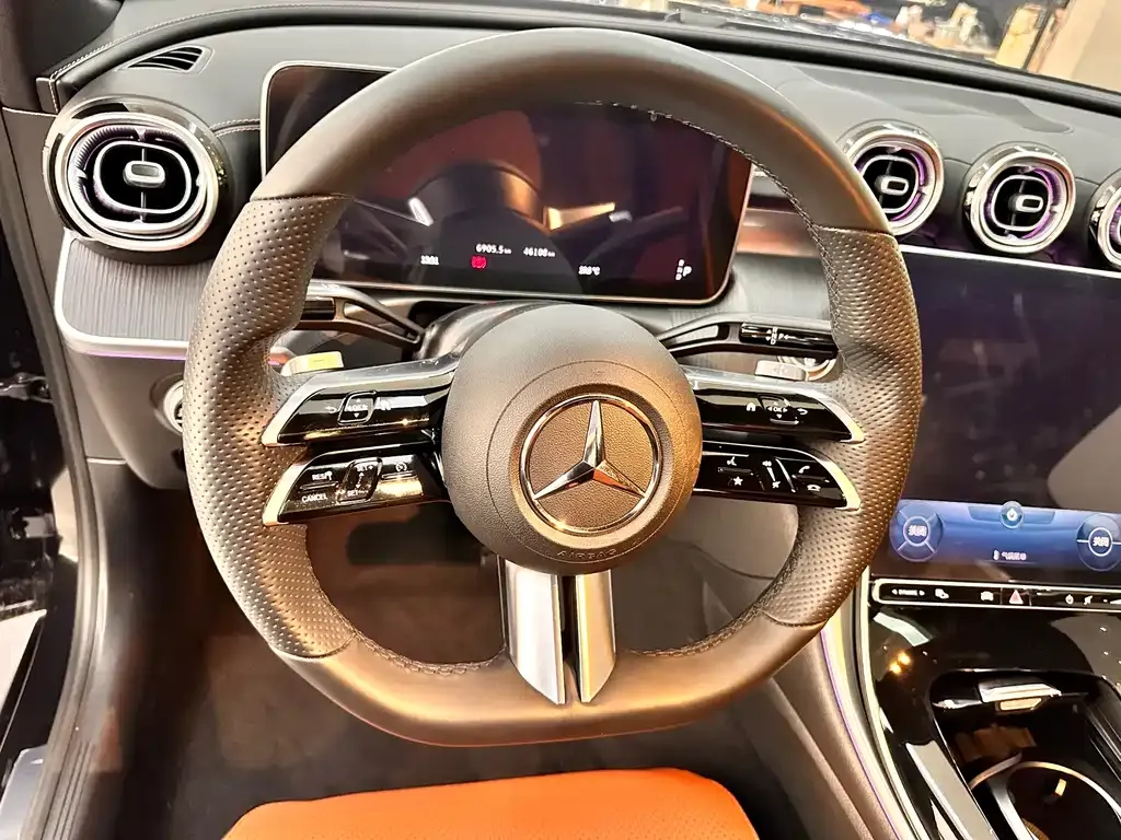 Mercedes-Benz C-Class — фото 10