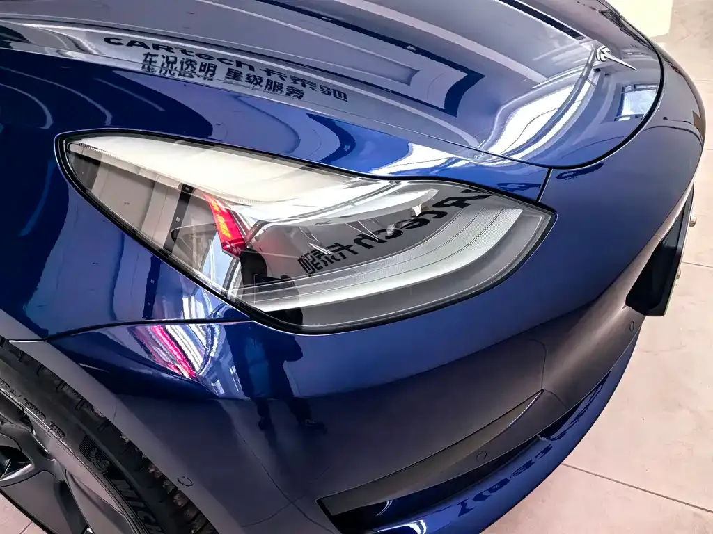 Tesla Model 3 — фото 4
