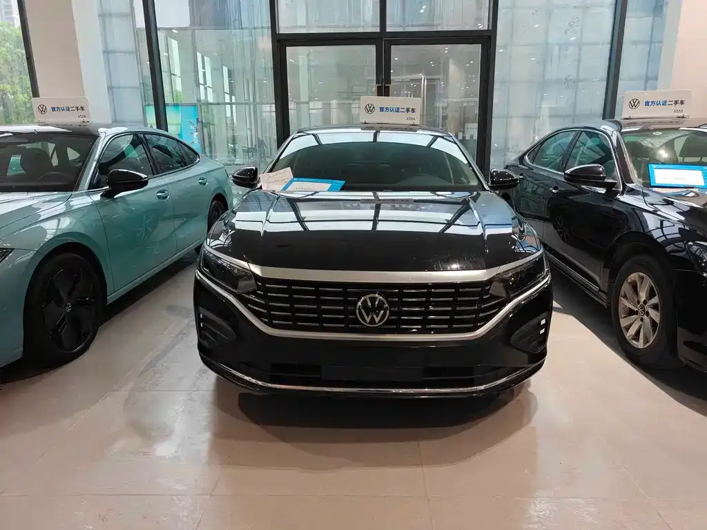 Volkswagen Passat — фото 10