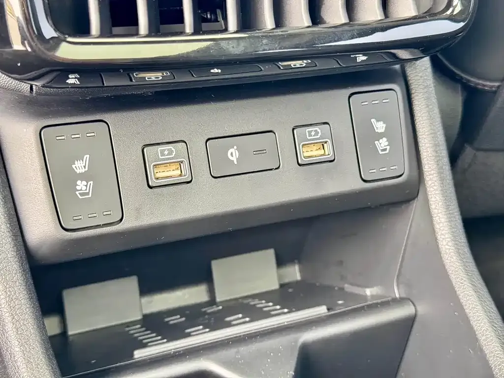 Hyundai Custo — фото 4
