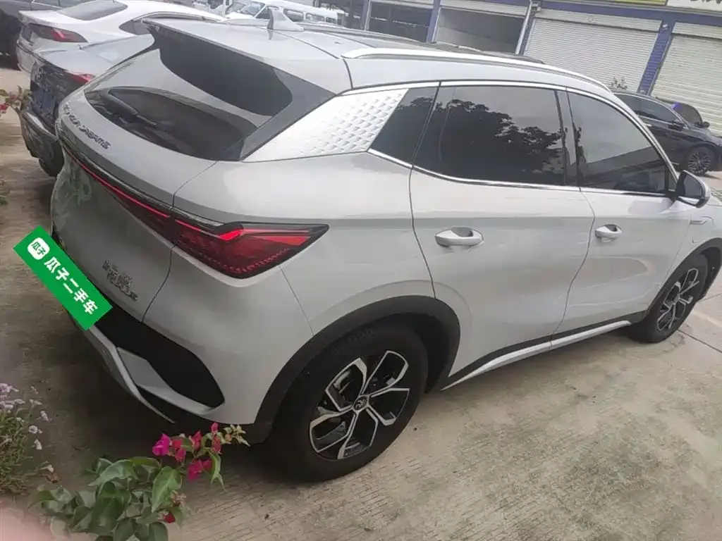 BYD Yuan Plus — фото 9