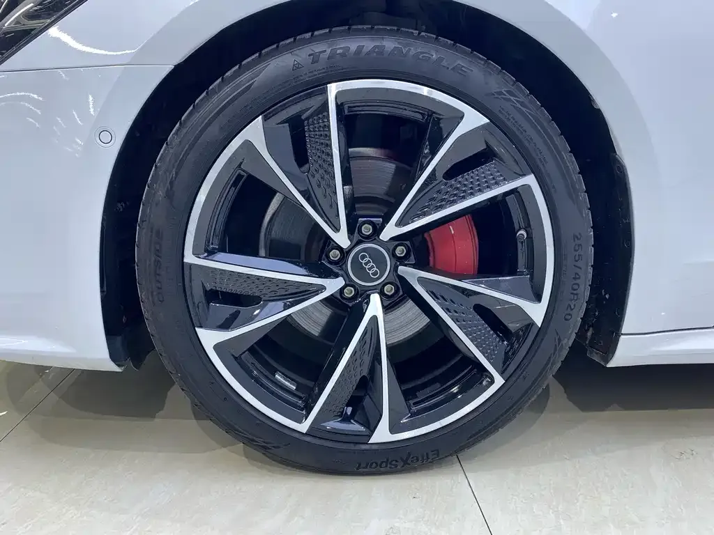 Audi A7 2022 из CN, фото 9