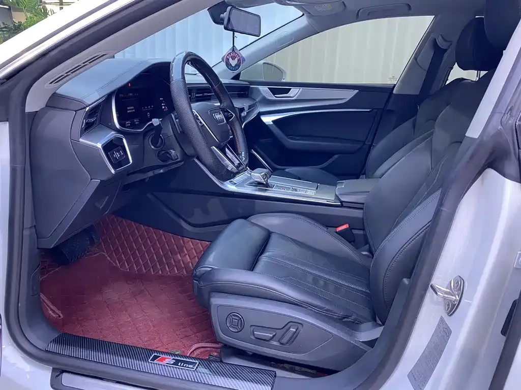 Audi A7 2022 из CN, фото 5