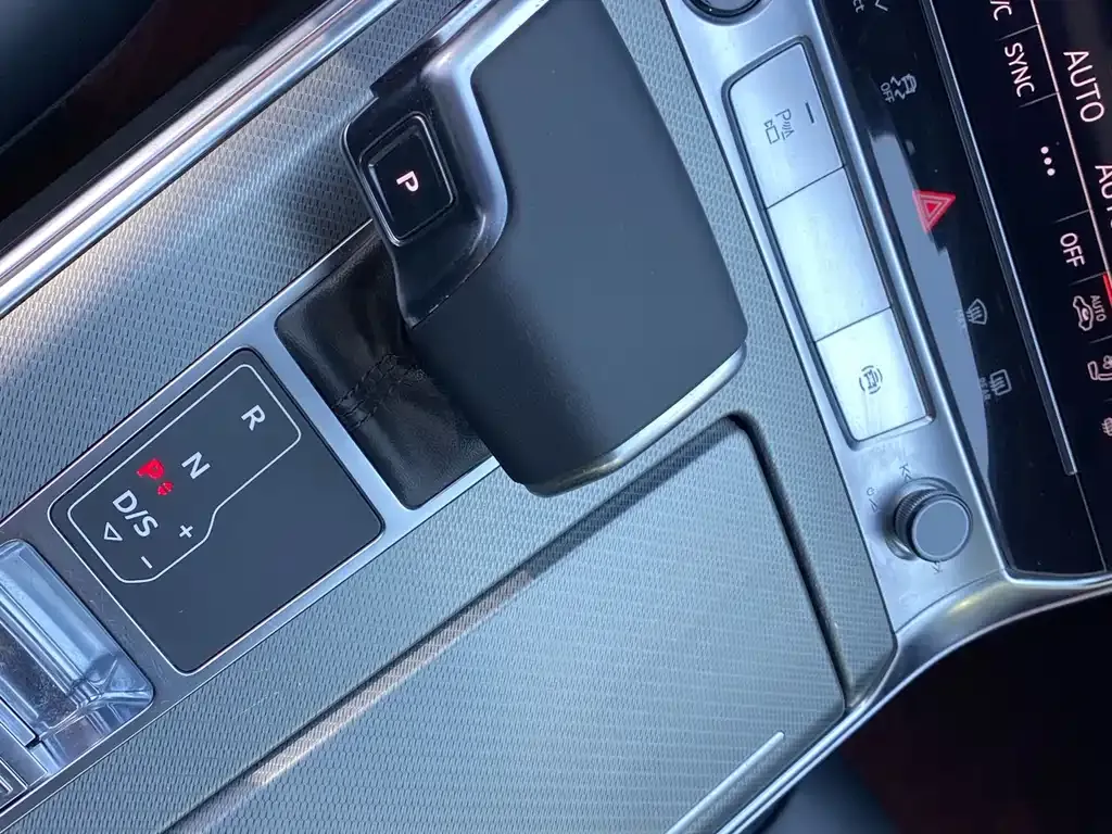 Audi A7 2022 из CN, фото 6