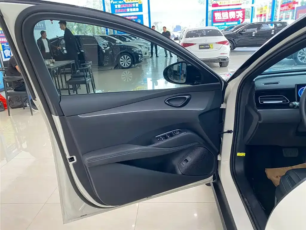 BYD Seal 06 — фото 10