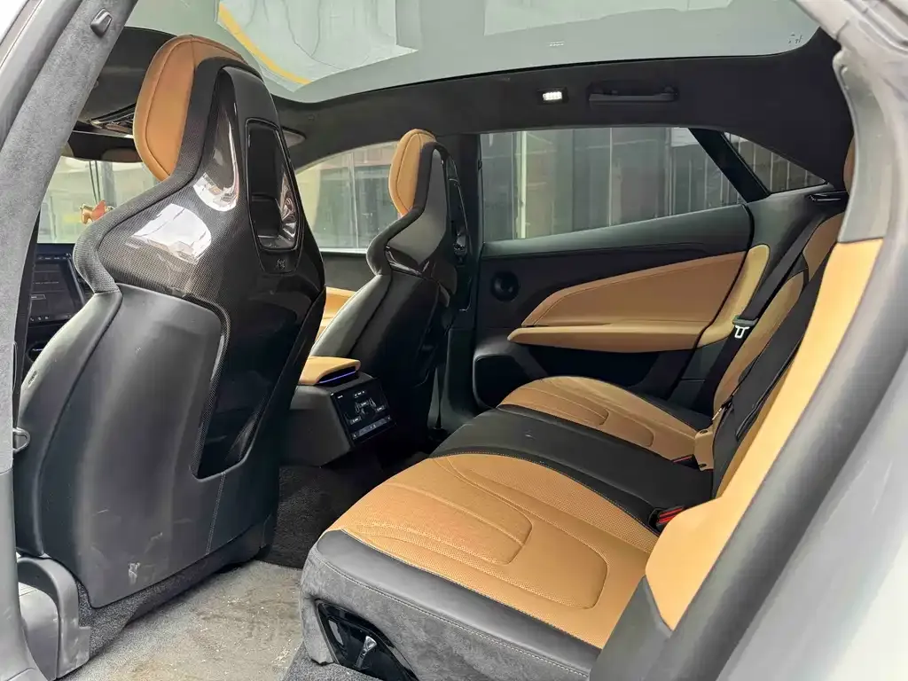 Lotus Emeya 2025 из CN, фото 7