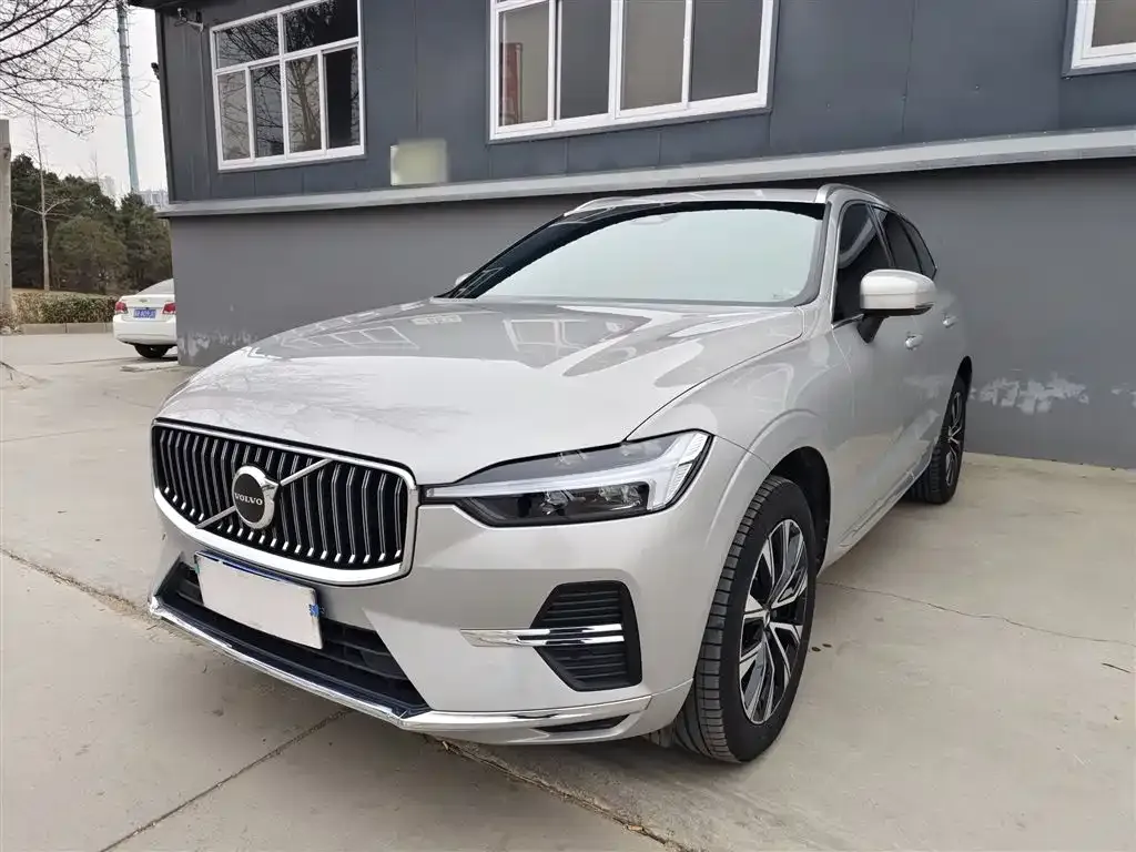 Volvo XC60 — фото 4