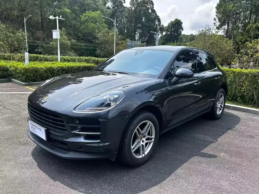 Porsche Macan — фото 1