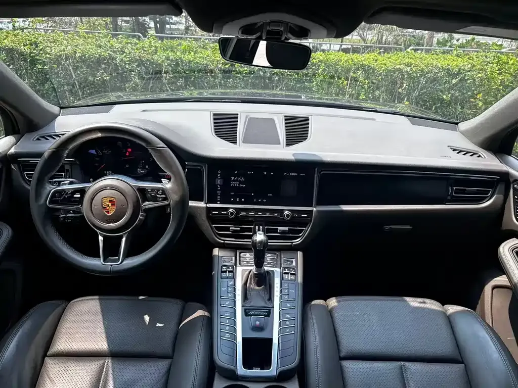 Porsche Macan — фото 10