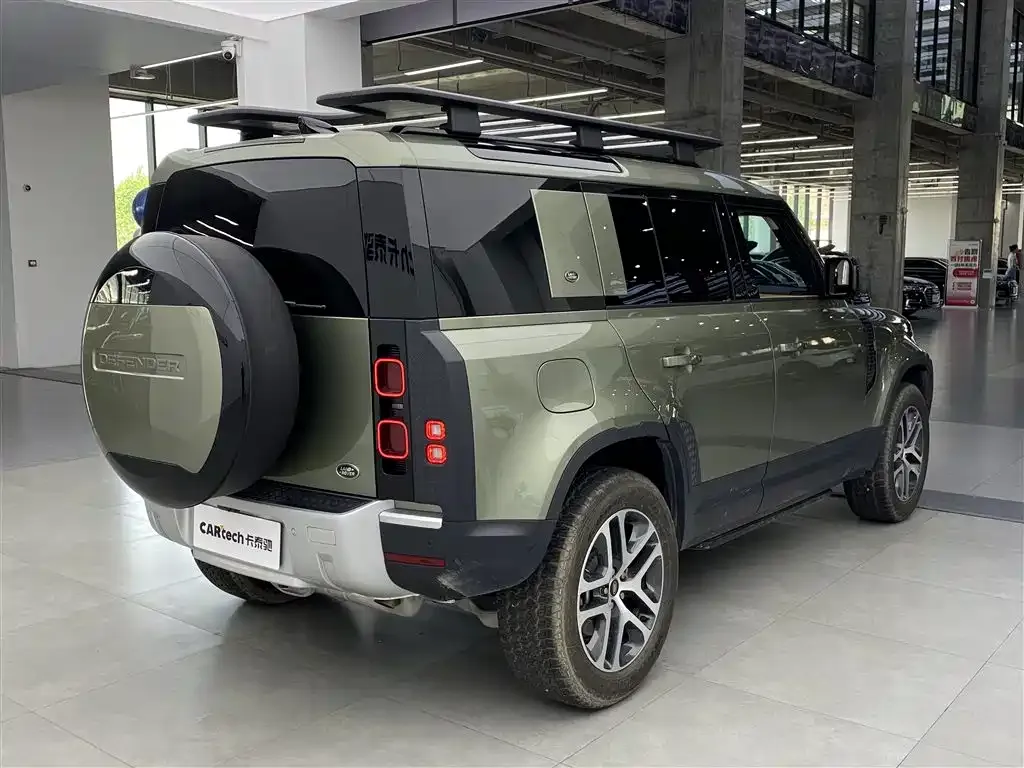 Land Rover Defender — фото 8