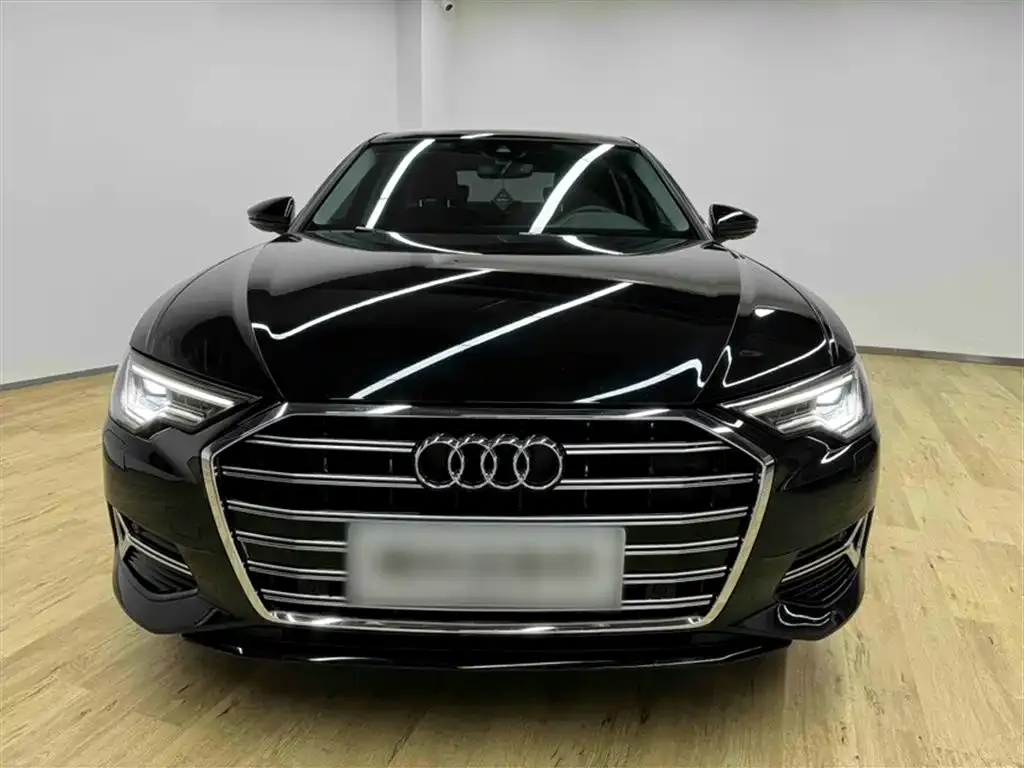 Audi A6L — фото 10