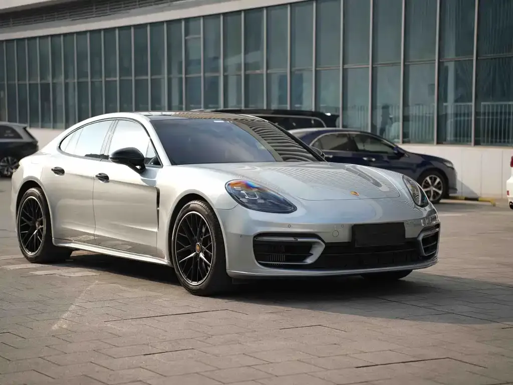 Porsche Panamera — фото 10