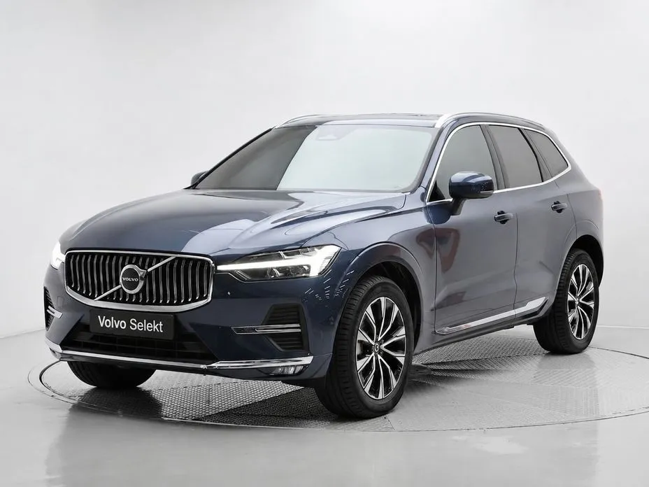Volvo XC60 — фото 1