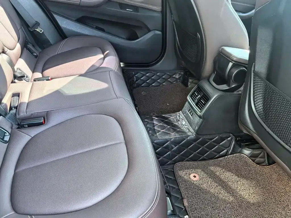 BMW X1 2021 из CN, фото 10