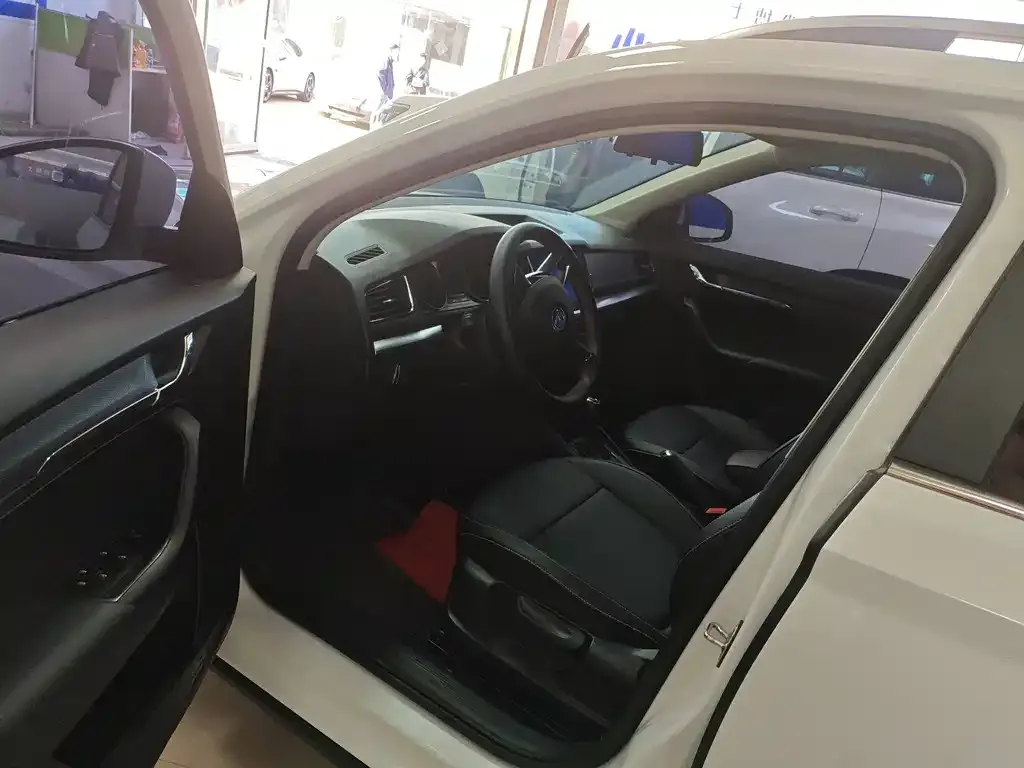 Skoda Kamiq 2023 из CN, фото 3