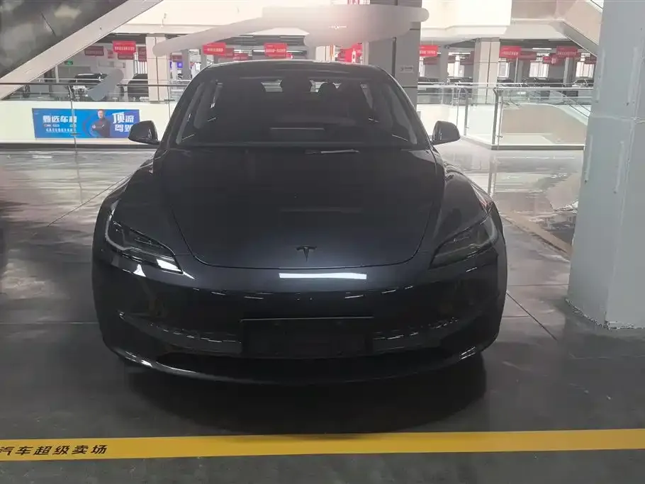 Tesla Model 3 — фото 3