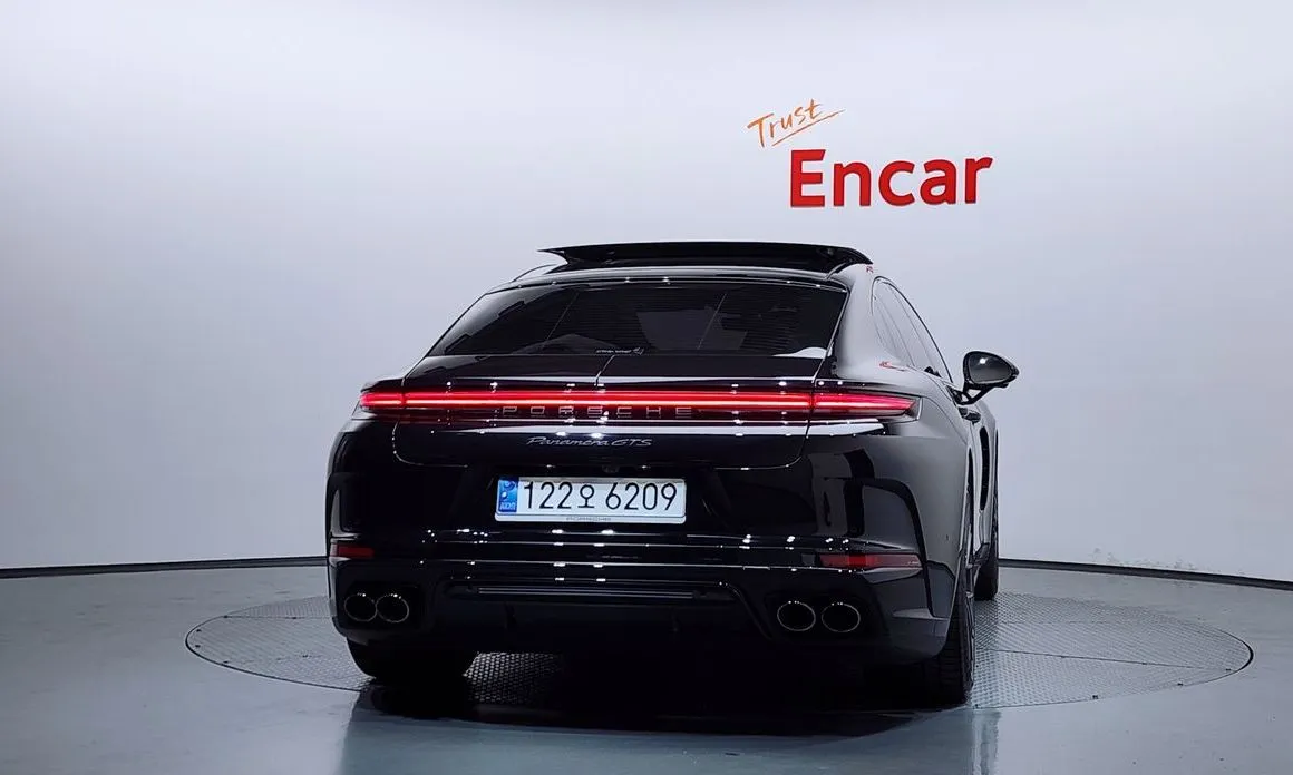 Porsche Panamera 2025 из KR, фото 3
