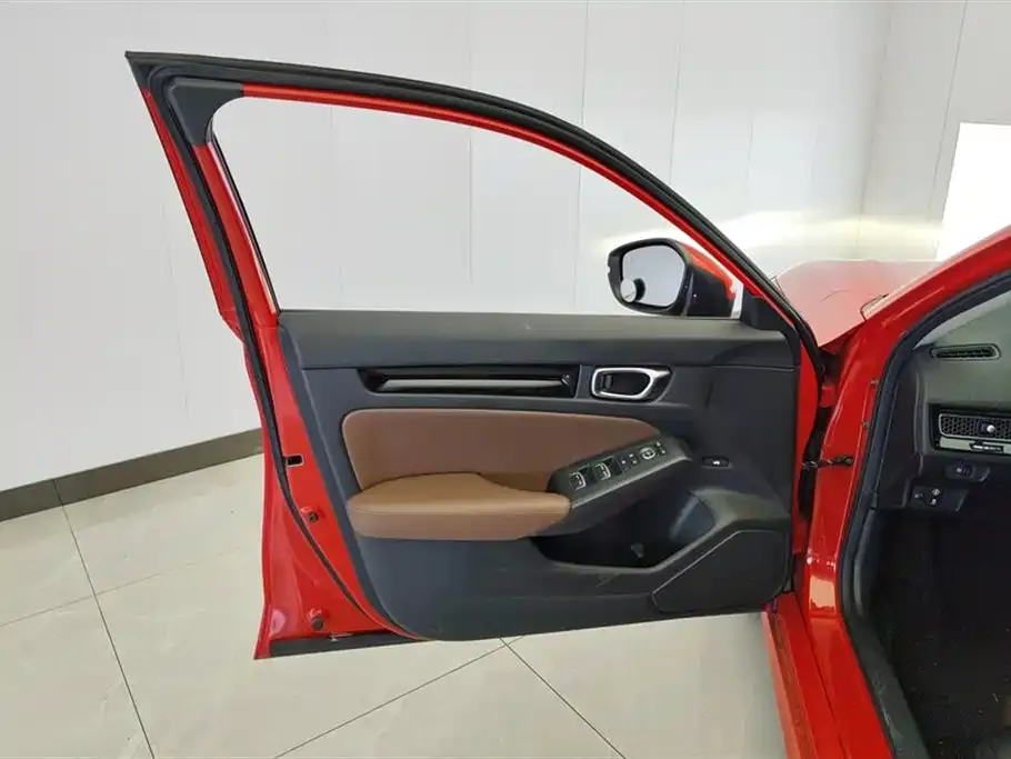 Honda Civic — фото 10