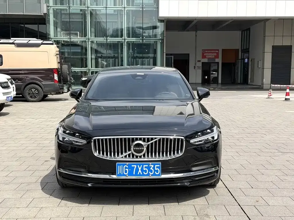 Volvo S90 — фото 9