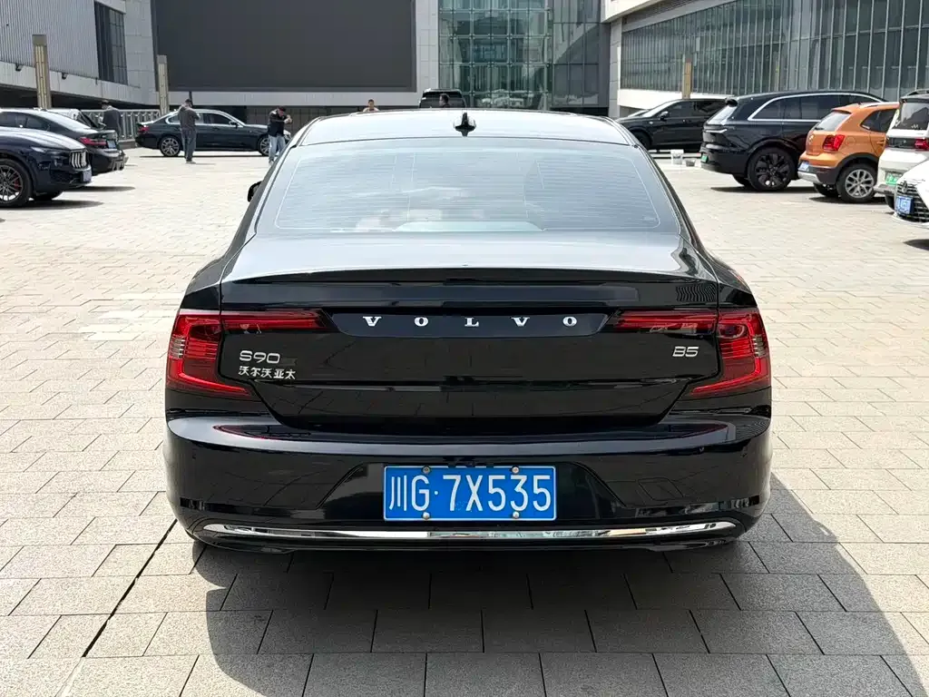 Volvo S90 — фото 7