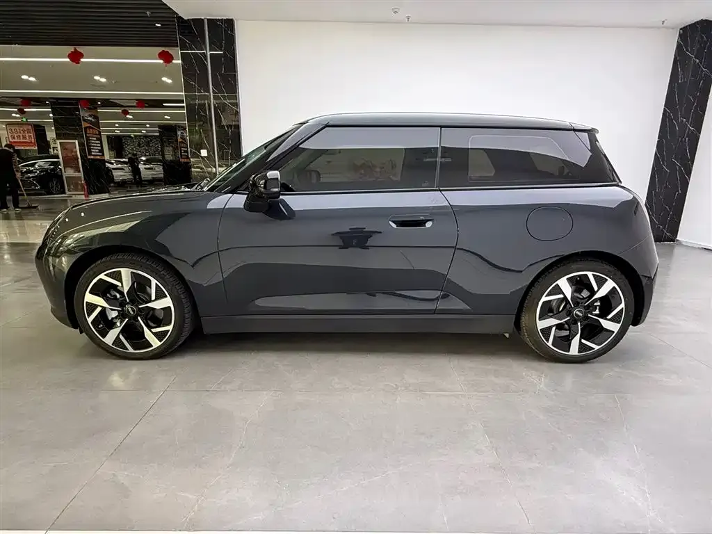 MINI Cooper EV — фото 10