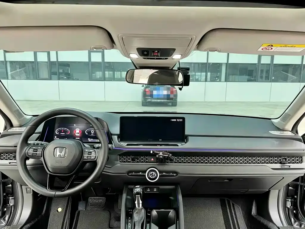 Honda Accord — фото 5