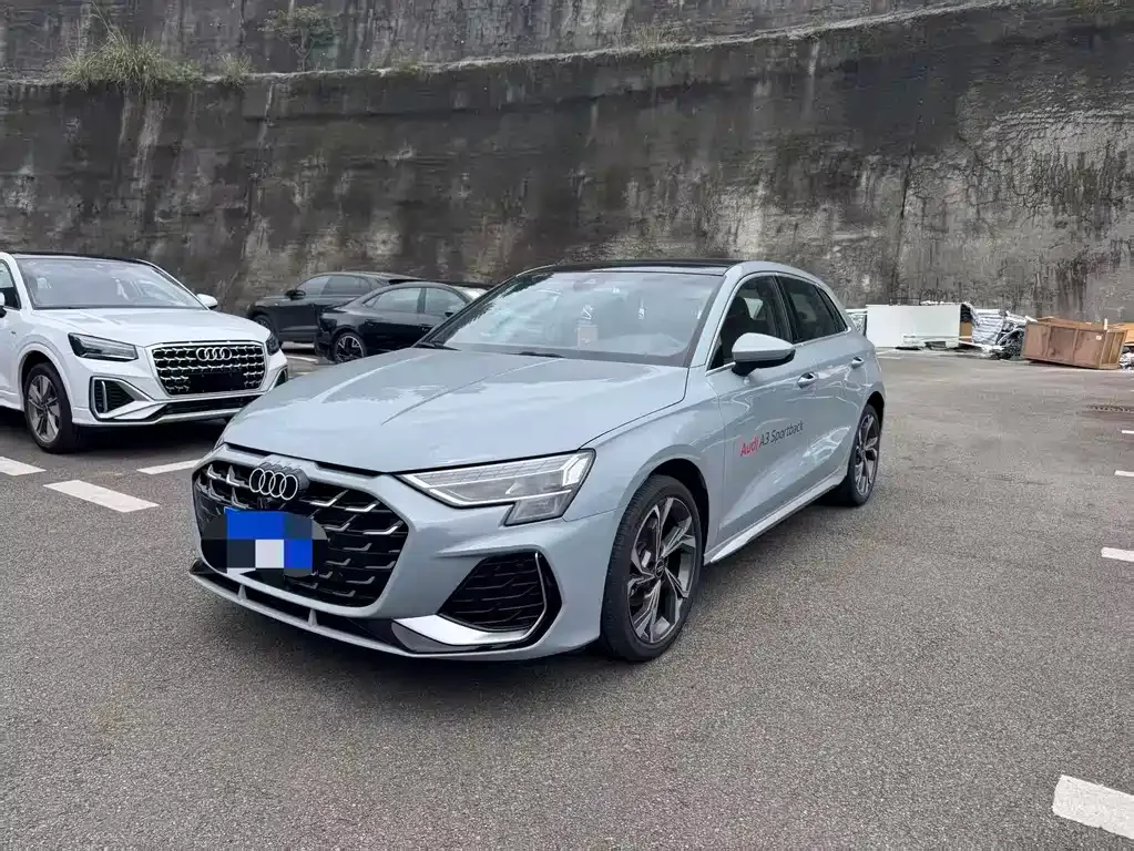 Audi A3 — фото 1