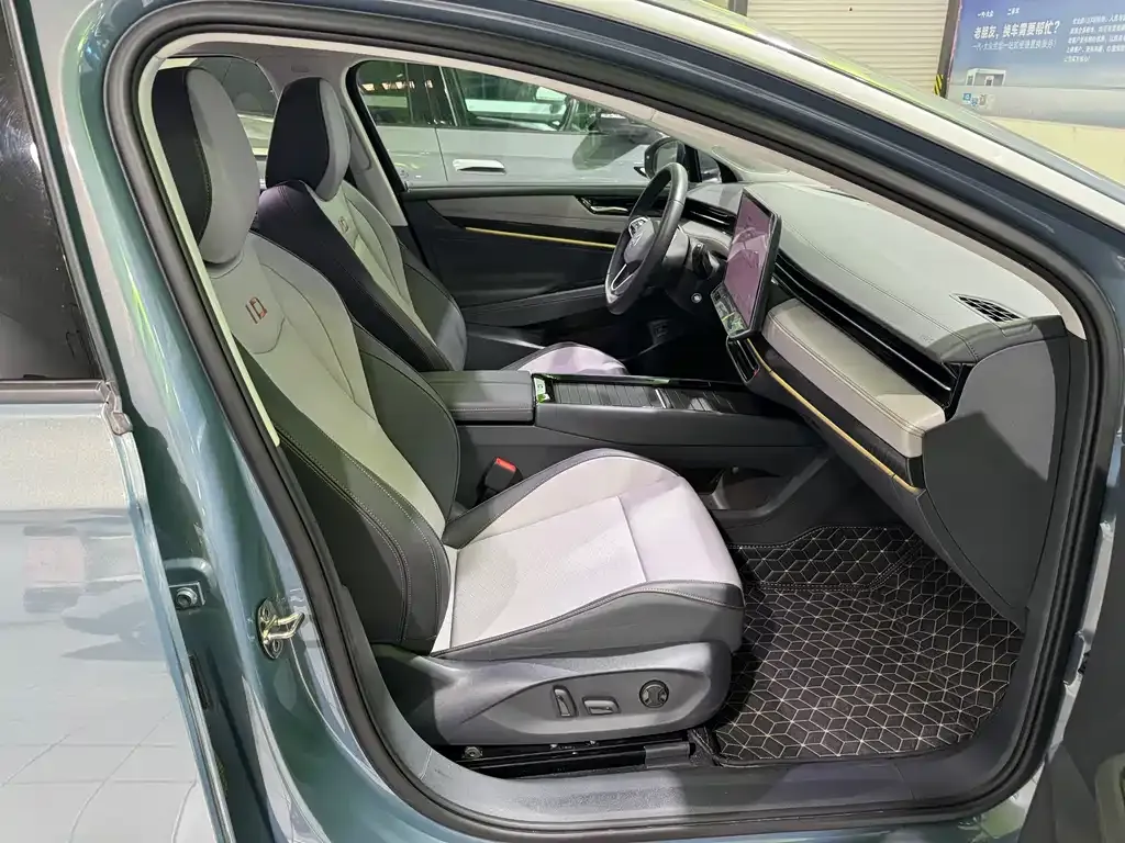 Volkswagen ID.7 VIZZION 2024 из CN, фото 10