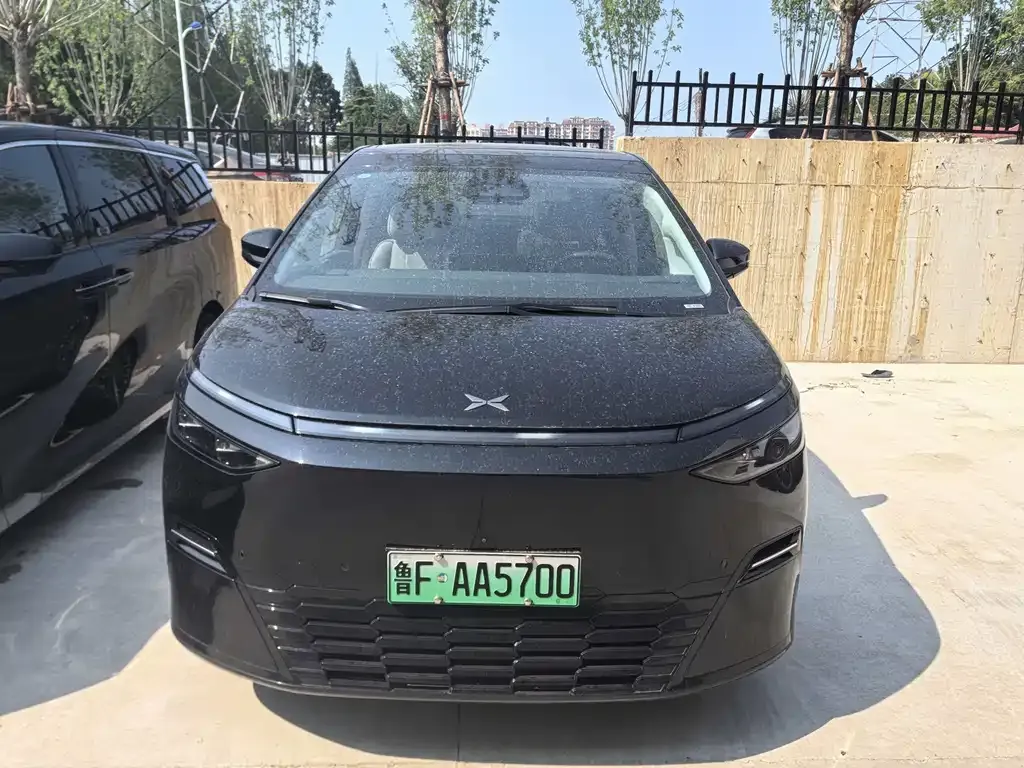 XPeng X9 2025 из CN, фото 1