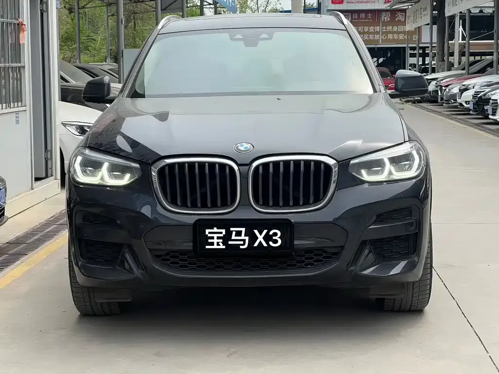 BMW X3 — фото 9