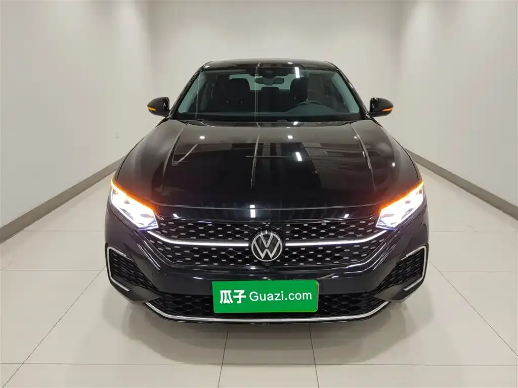 Volkswagen Passat — фото 2