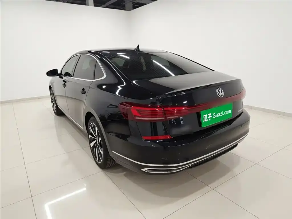 Volkswagen Passat — фото 9