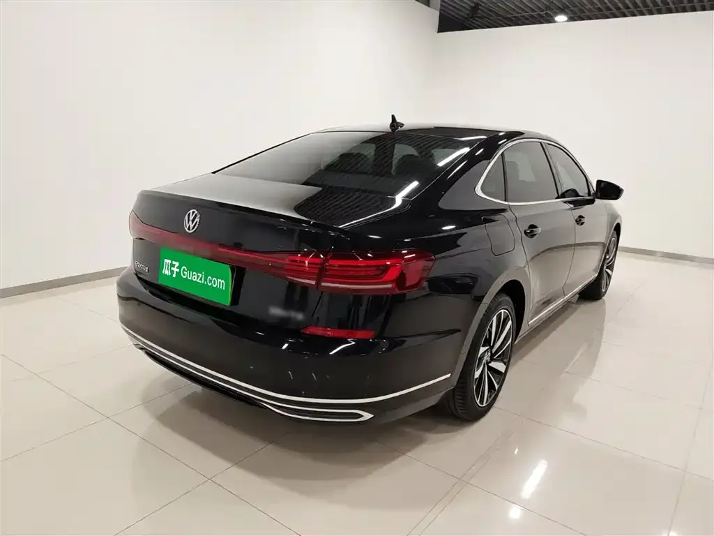 Volkswagen Passat — фото 4