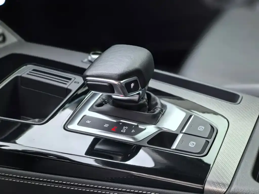 Audi Q5L 2022 из CN, фото 8