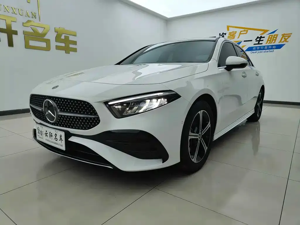Mercedes-Benz A-Class — фото 1