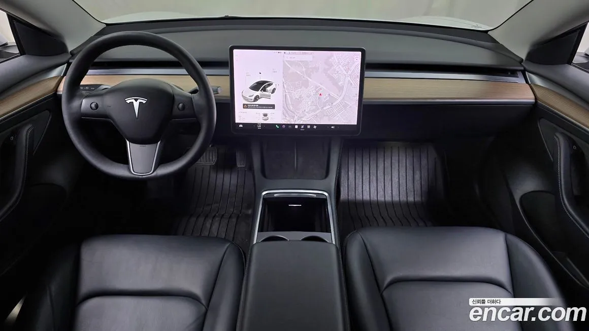 Tesla Model 3 — фото 10