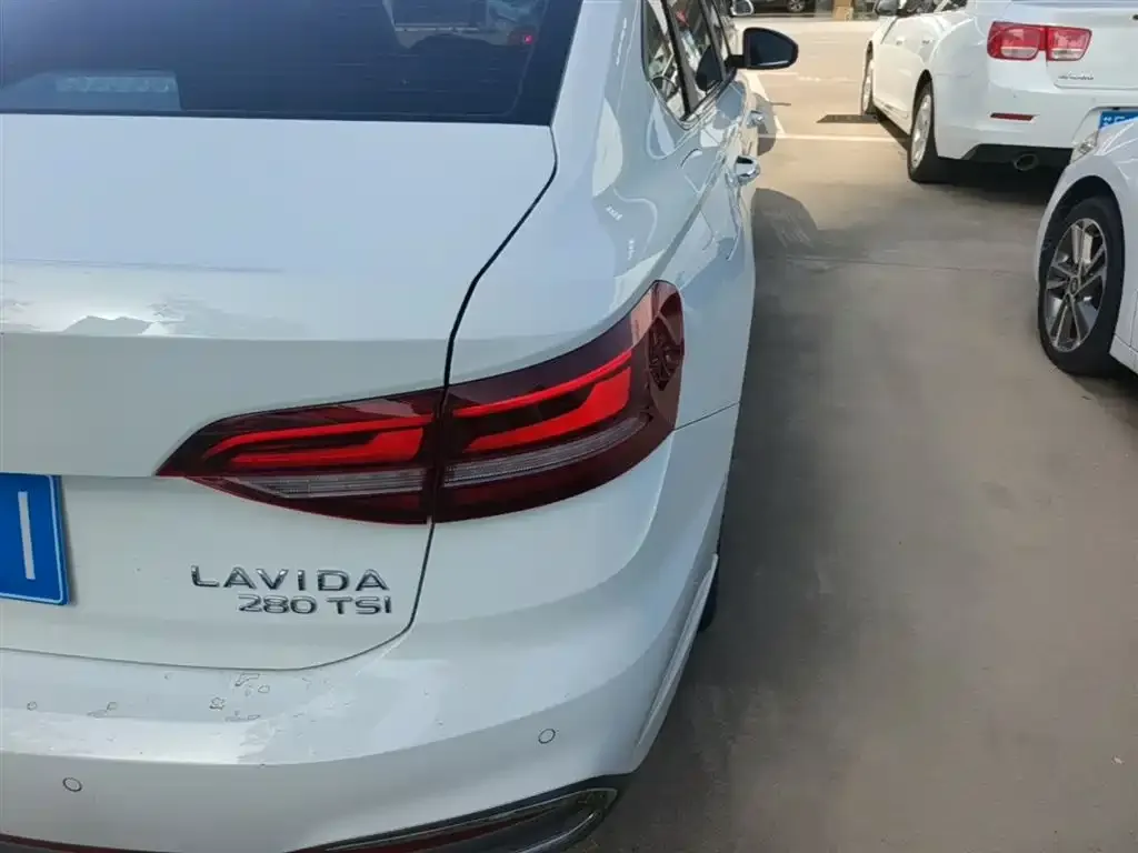 Volkswagen Lavida 2022 из CN, фото 3