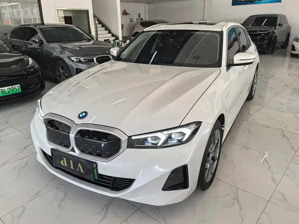 BMW i3 — фото 1