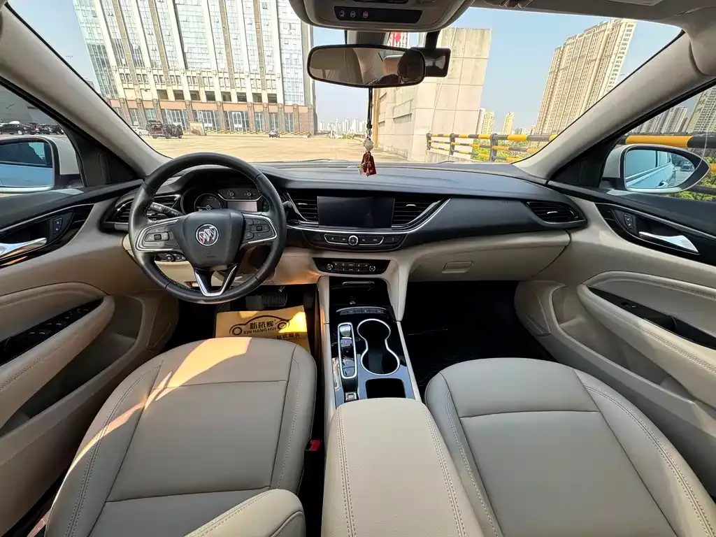 Buick Regal — фото 10