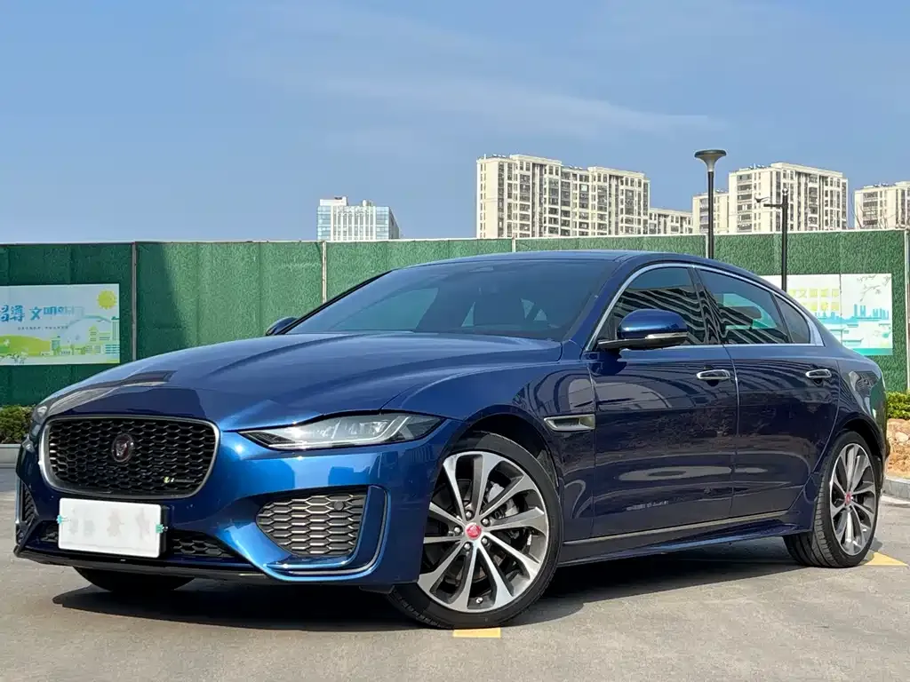 Jaguar XEL — фото 1