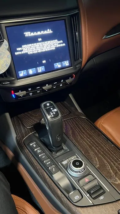 Maserati Levante 2023 из KR, фото 5