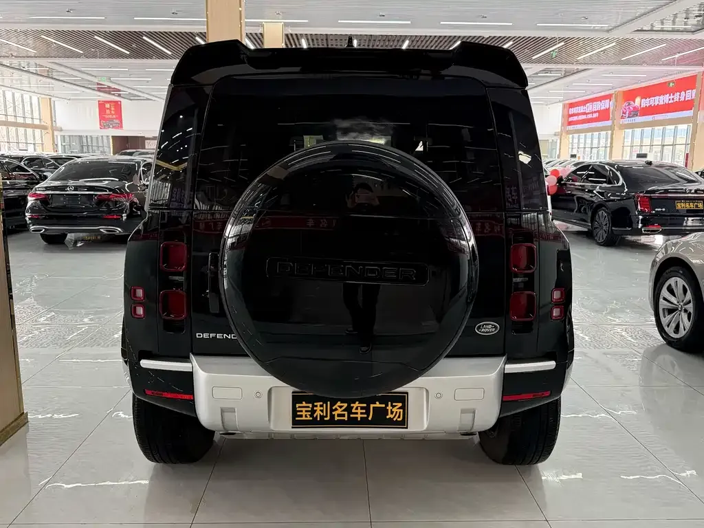 Land Rover Defender — фото 2