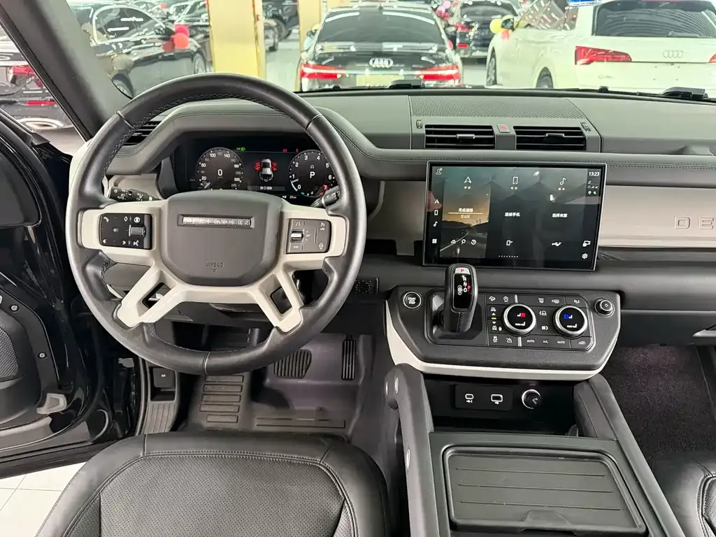 Land Rover Defender — фото 4