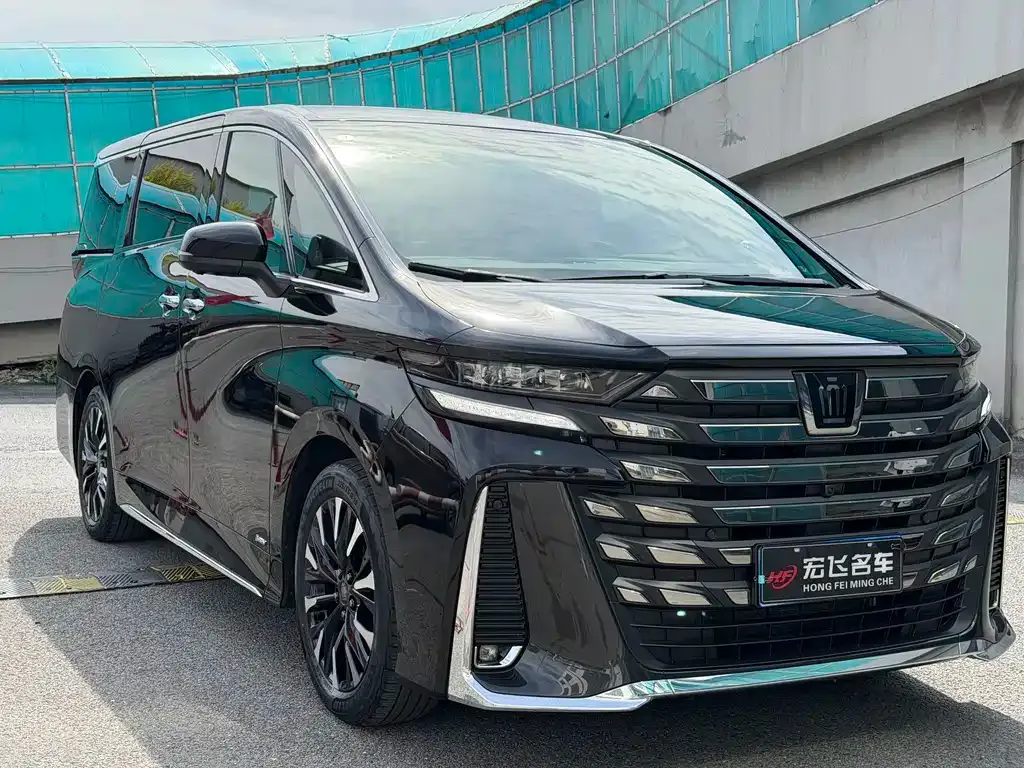 Toyota Vellfire — фото 10