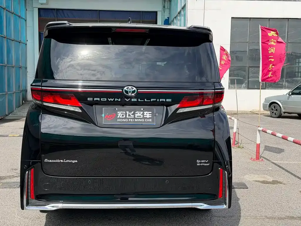 Toyota Vellfire — фото 5